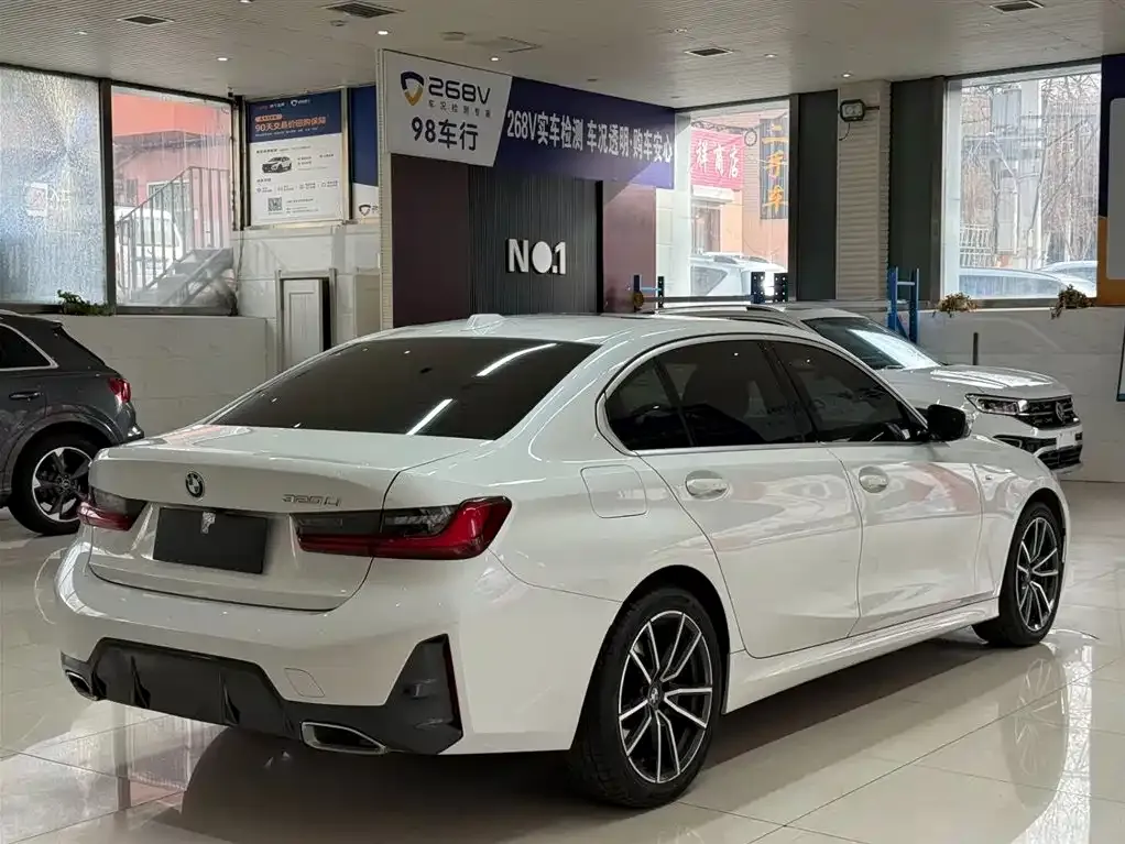 BMW 3 Series 2022 из CN, фото 4