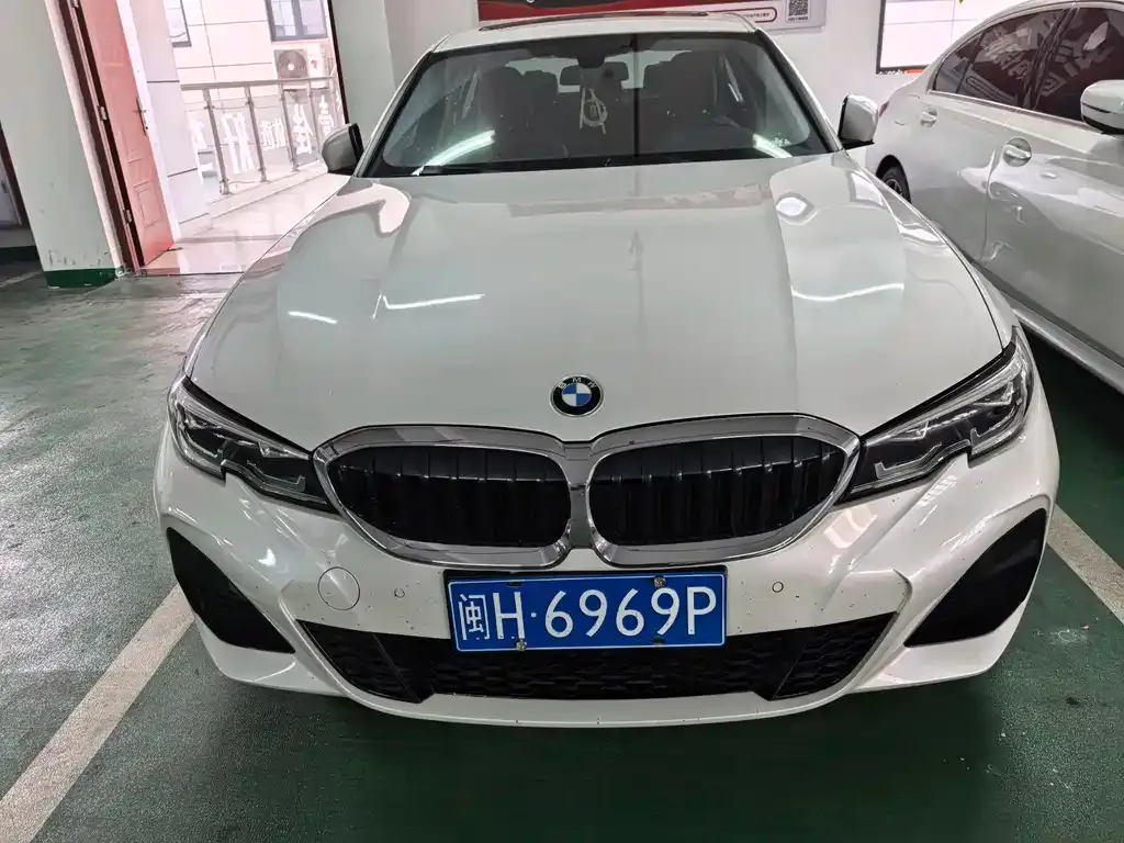 BMW 3 Series 2021 из CN, фото 9