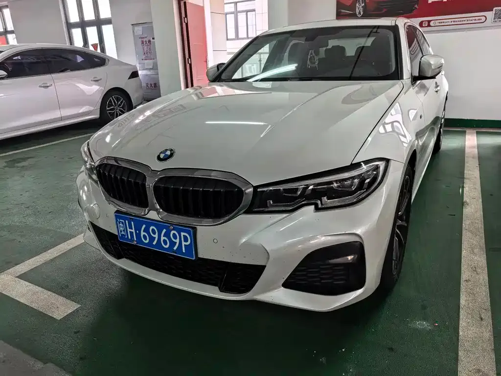 BMW 3 Series 2021 из CN, фото 3
