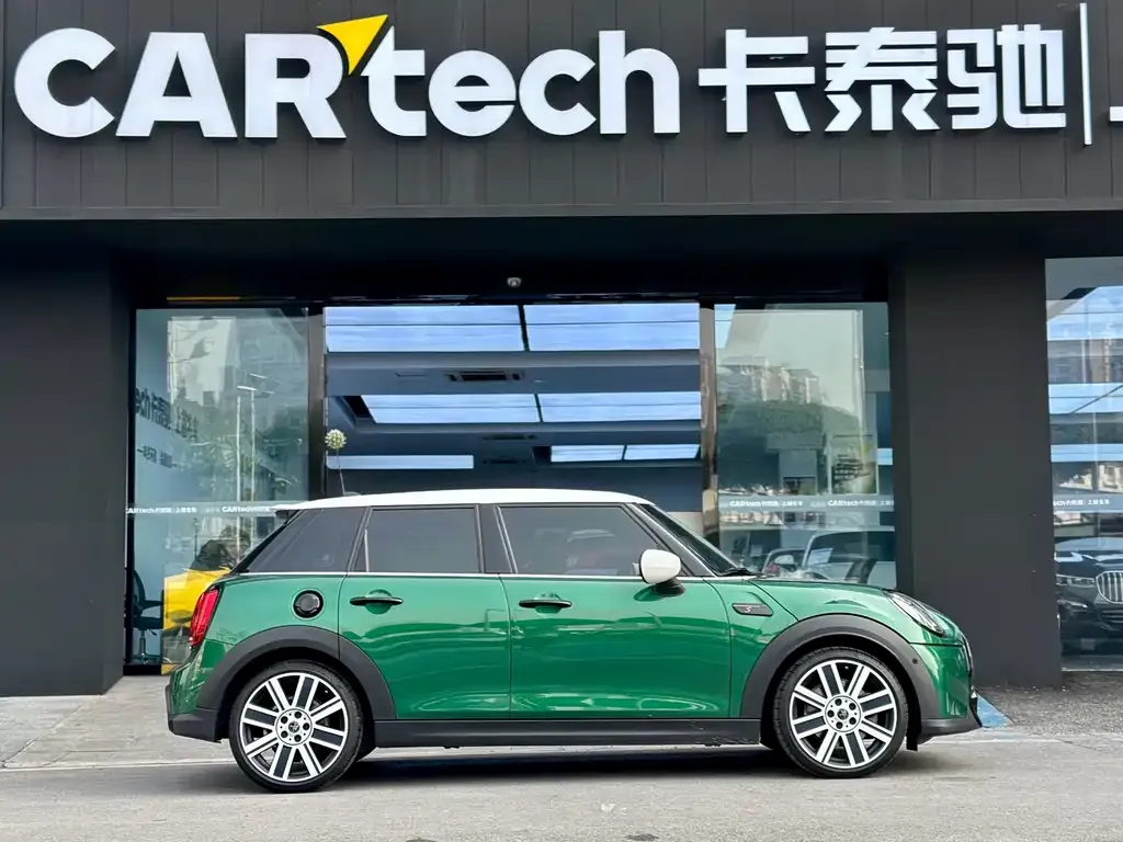 MINI Cooper (3-door) 2024 из CN, фото 6