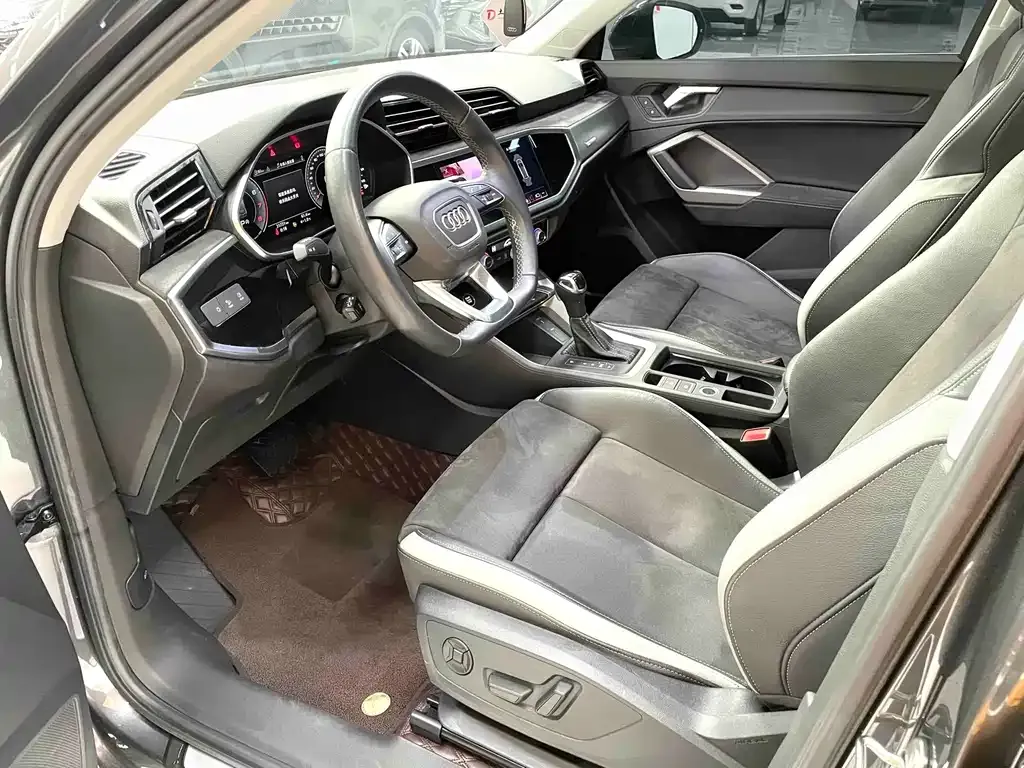 Audi Q3 2022 из CN, фото 4