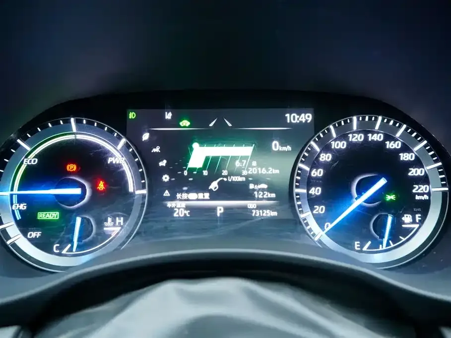 Toyota Crown Kluger 2021 из CN, фото 6