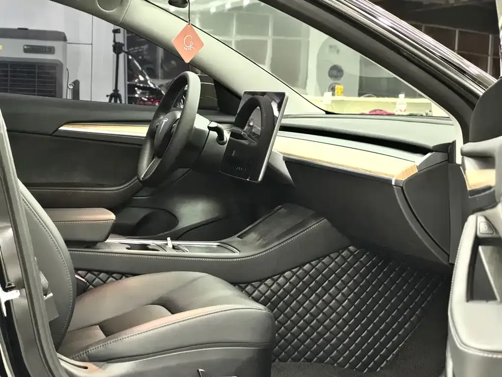 Tesla Model 3 2023 из CN, фото 2