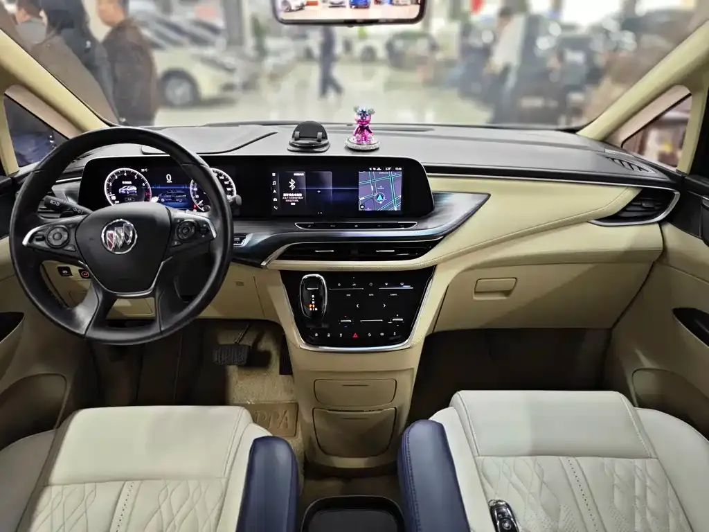 Buick GL8 2022 из CN, фото 2