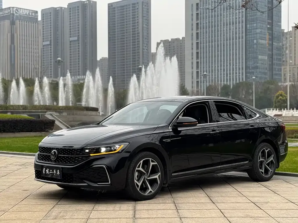 Volkswagen Passat 2025 из CN, фото 1