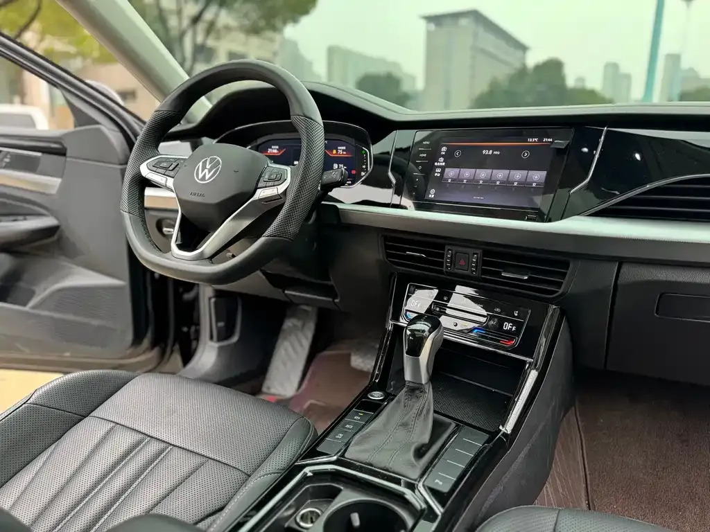 Volkswagen Passat 2025 из CN, фото 10