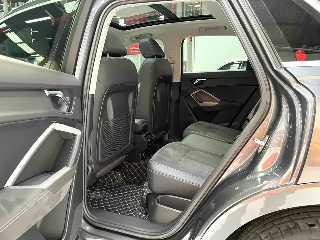 Audi Q3 2022 из CN, фото 4