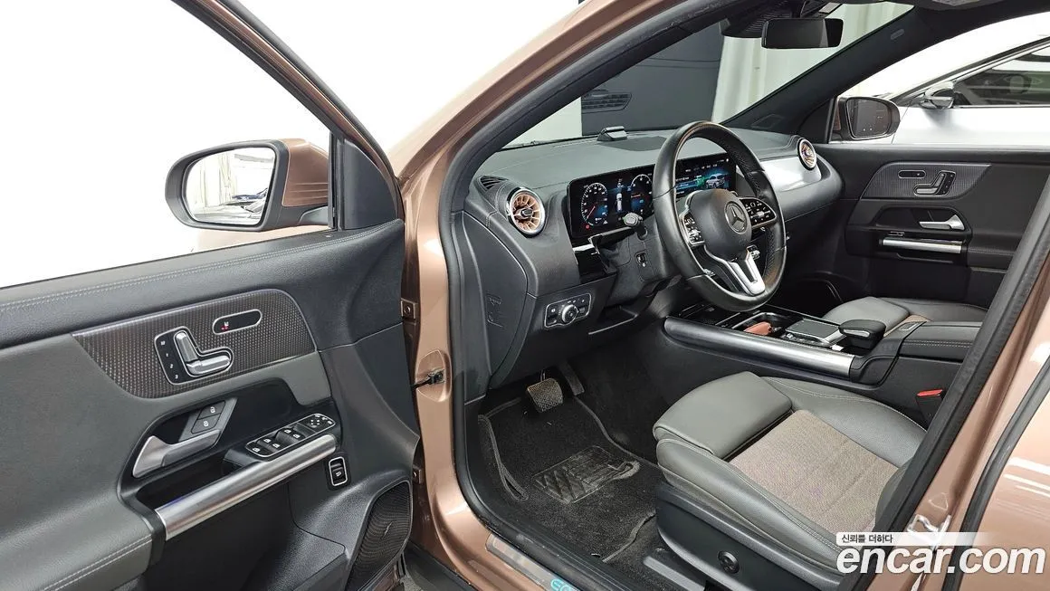 Mercedes-Benz EQA 2021 из KR, фото 8