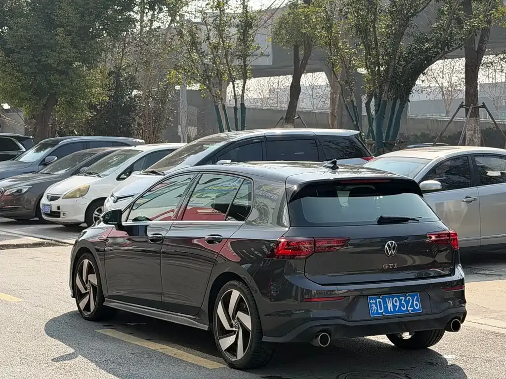 Volkswagen Golf GTI 2023 из CN, фото 10