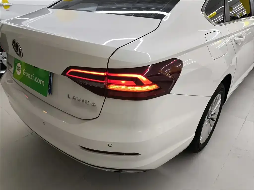 Volkswagen Lavida 2021 из CN, фото 2