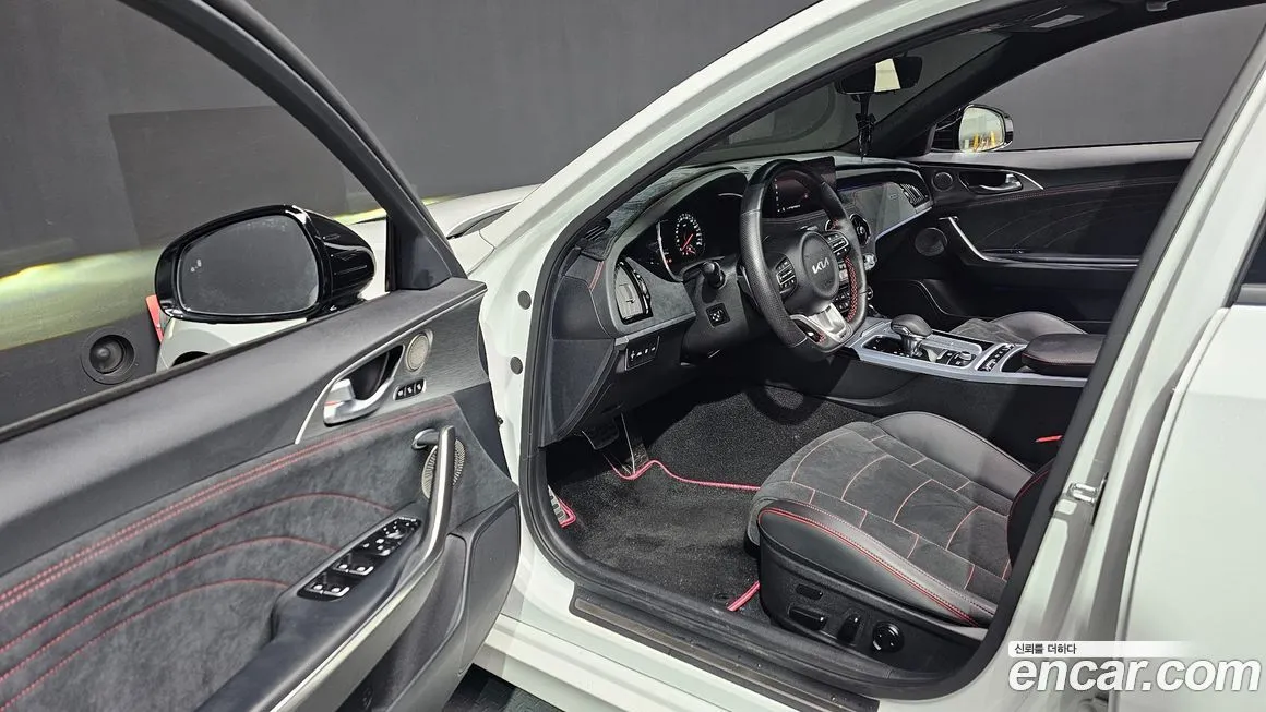 Kia Stinger 2023 из KR, фото 4