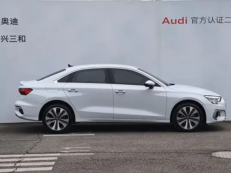 Audi A3 2023 из CN, фото 9
