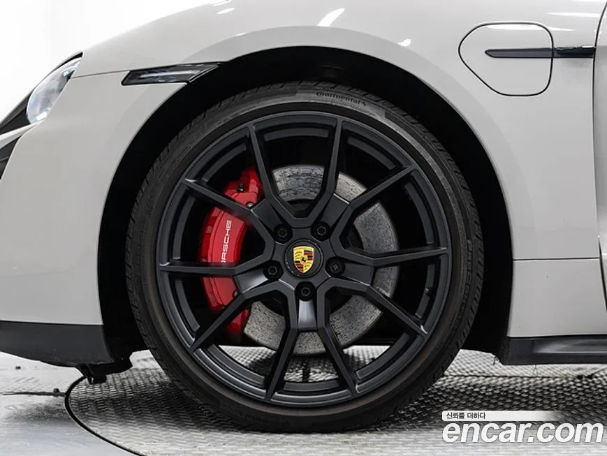 Porsche Taycan 2024 из KR, фото 3