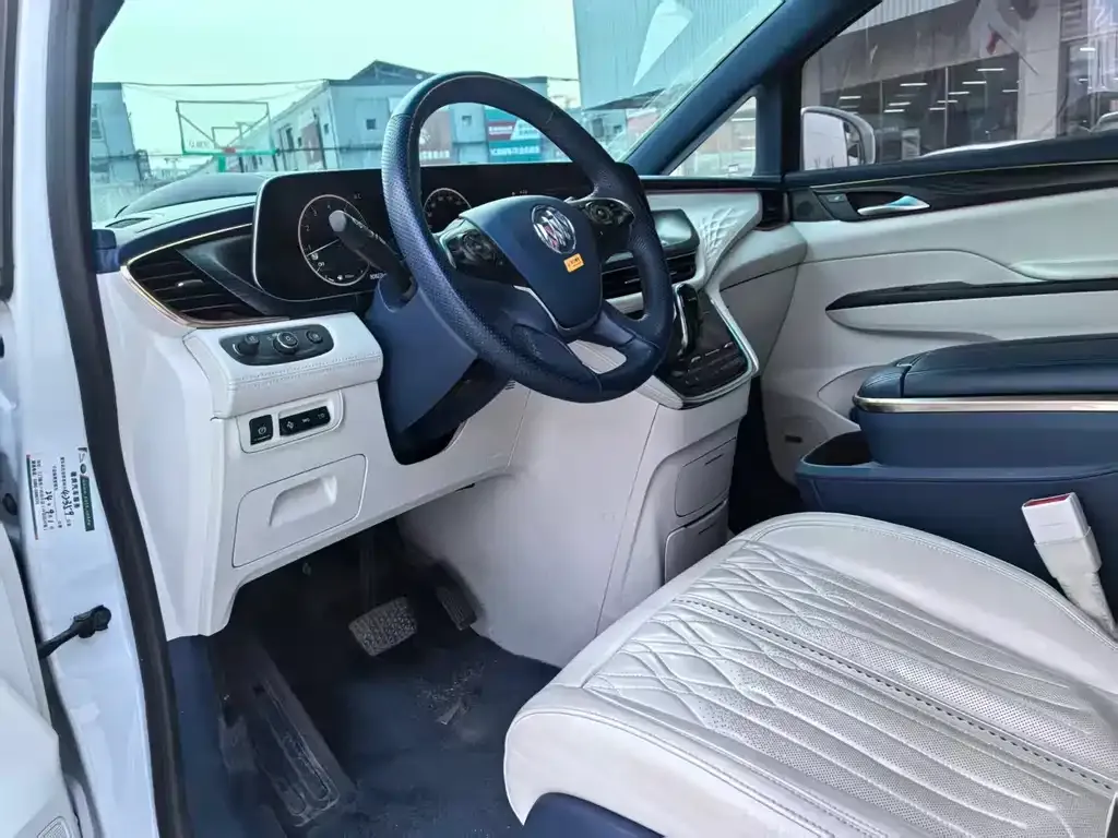 Buick GL8 2023 из CN, фото 8