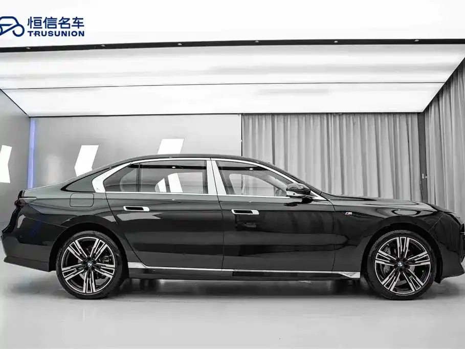 BMW 7 Series 2025 из CN, фото 3