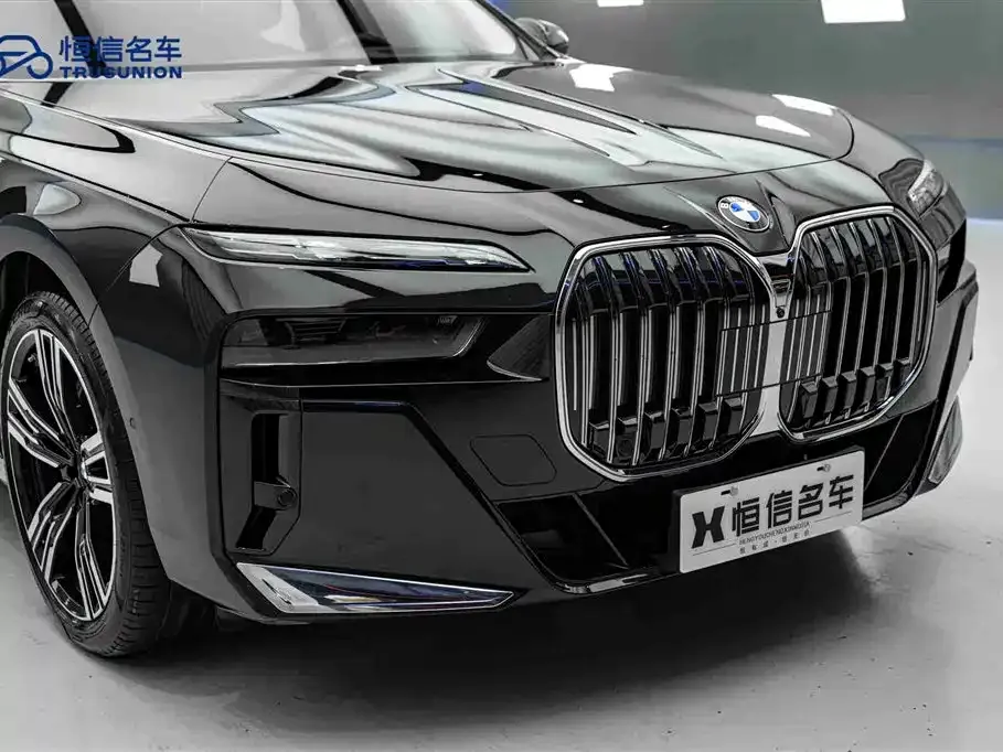 BMW 7 Series 2025 из CN, фото 10