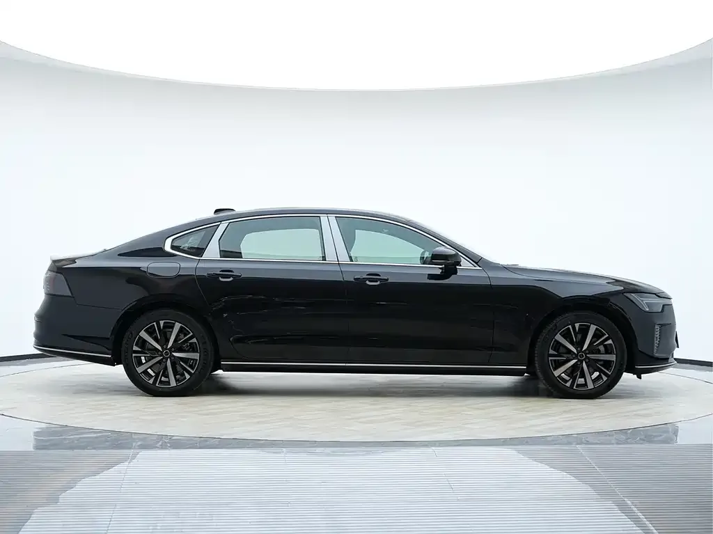 Volvo S90 2025 из CN, фото 2