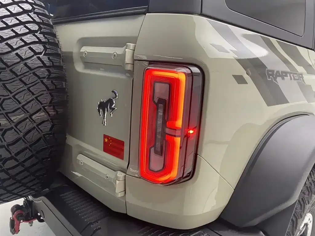 Ford Bronco 2024 из CN, фото 7