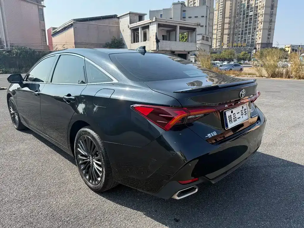 Toyota Avalon 2023 из CN, фото 8
