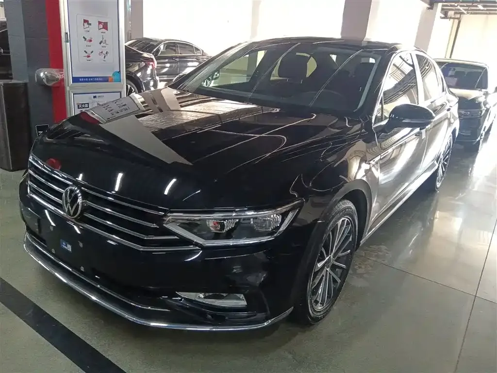 Volkswagen Magotan 2021 из CN, фото 2