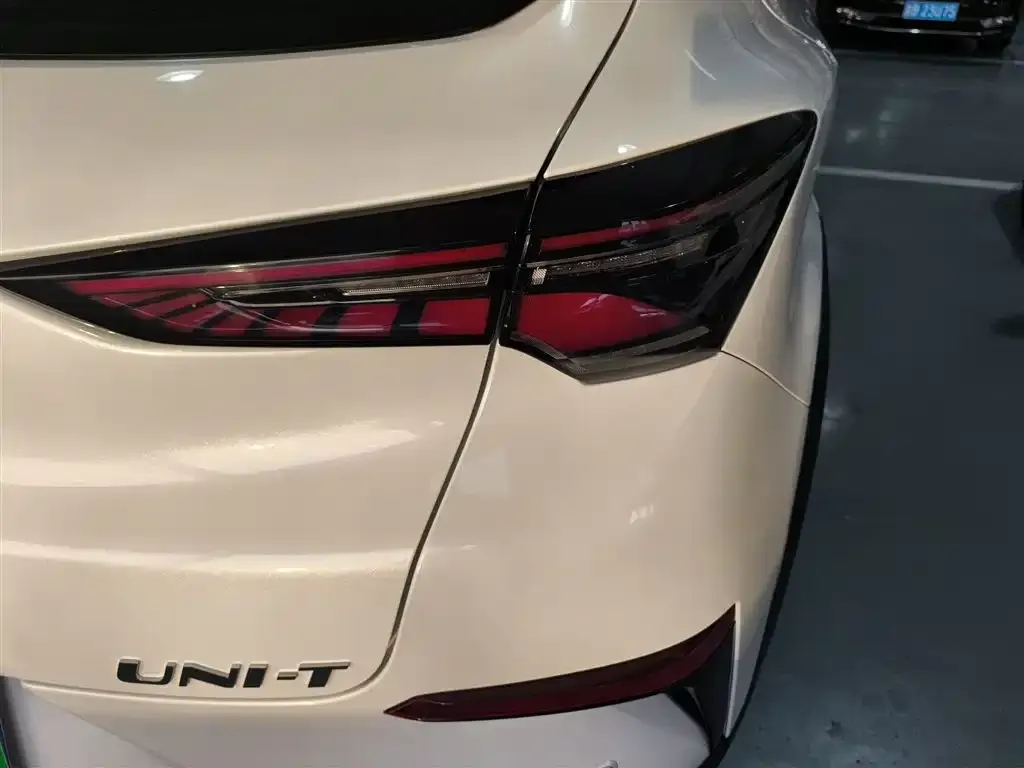 Changan UNI-T 2022 из CN, фото 2