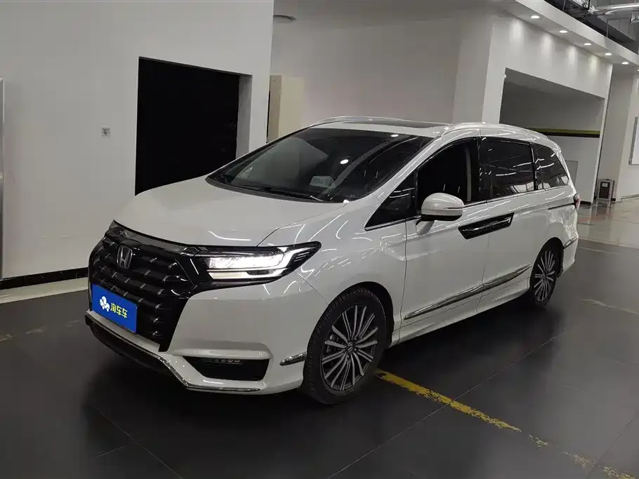 Honda Elysion 2023 из CN, фото 1
