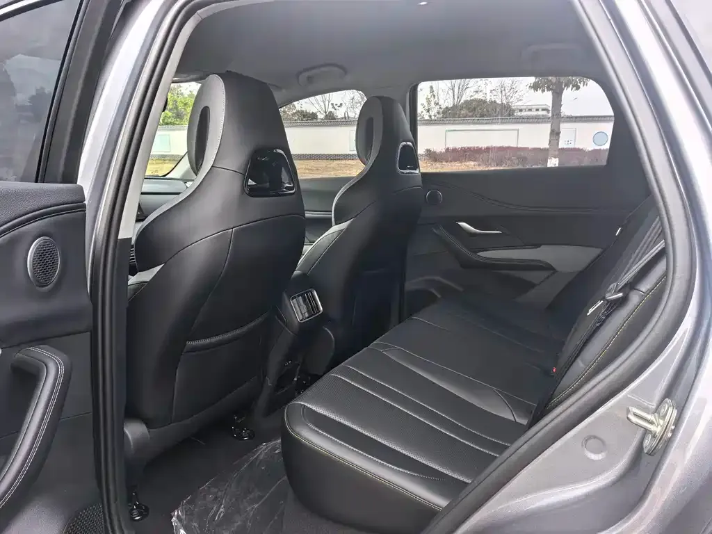 BYD Seal 05 DM-i 2025 из CN, фото 2