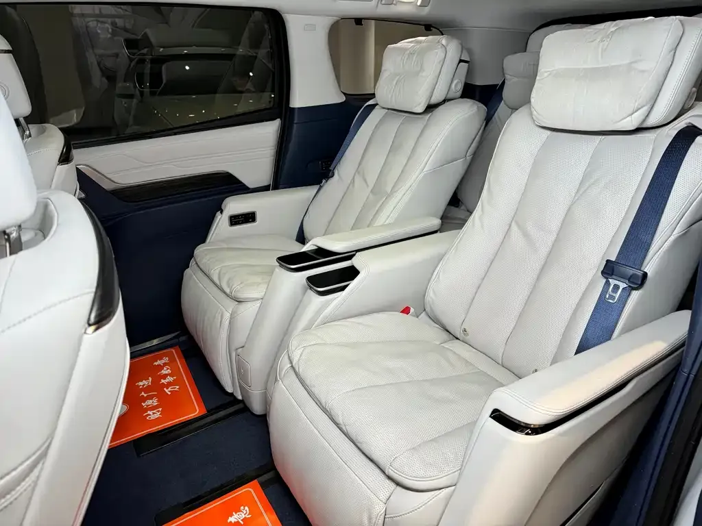 Buick Century 2024 из CN, фото 3