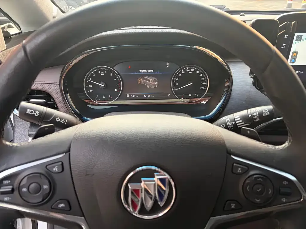 Buick GL8 2022 из CN, фото 3