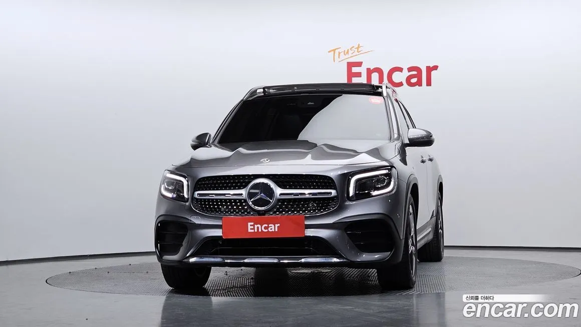 Mercedes-Benz GLB-Class — фото 9