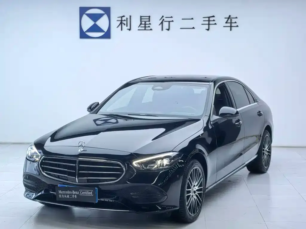 Mercedes-Benz C-Class — фото 1