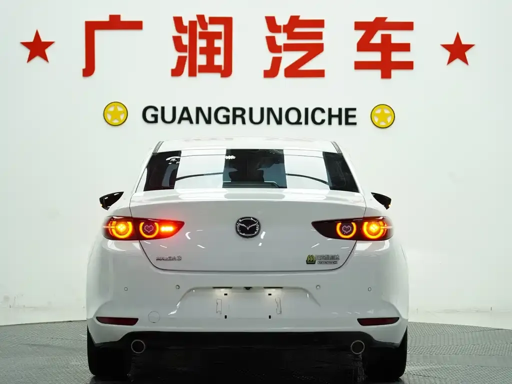 Mazda 3 Axela 2022 из CN, фото 3