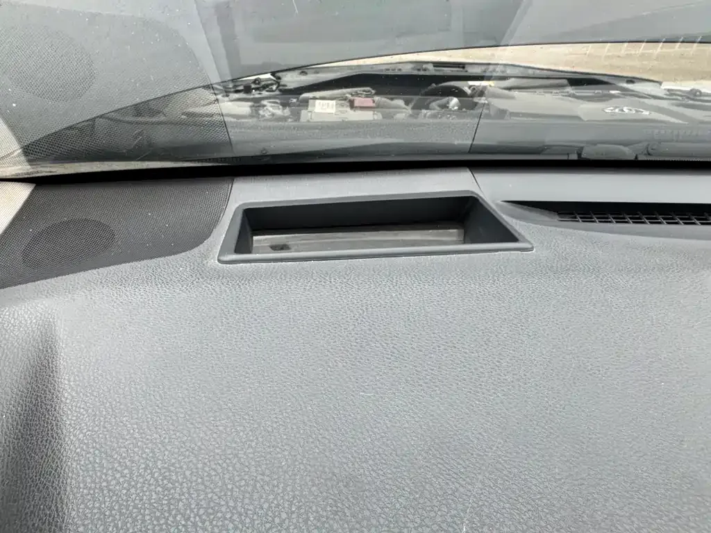 Toyota Camry 2023 из CN, фото 4