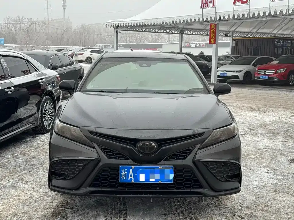 Toyota Camry 2023 из CN, фото 9