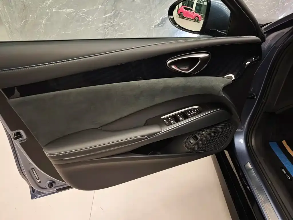 BYD Seal — фото 6