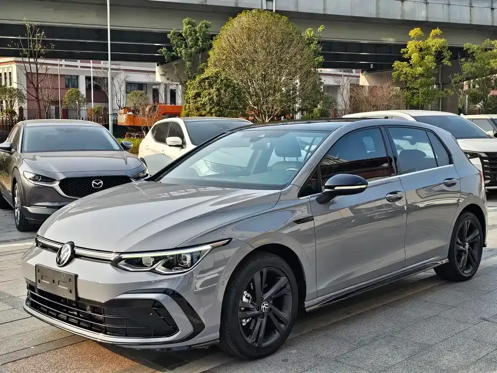 Volkswagen Golf 2022 из CN, фото 1