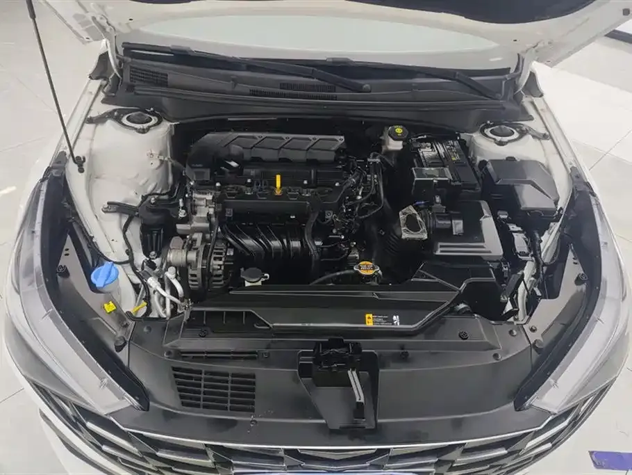 Hyundai Elantra 2023 из CN, фото 10