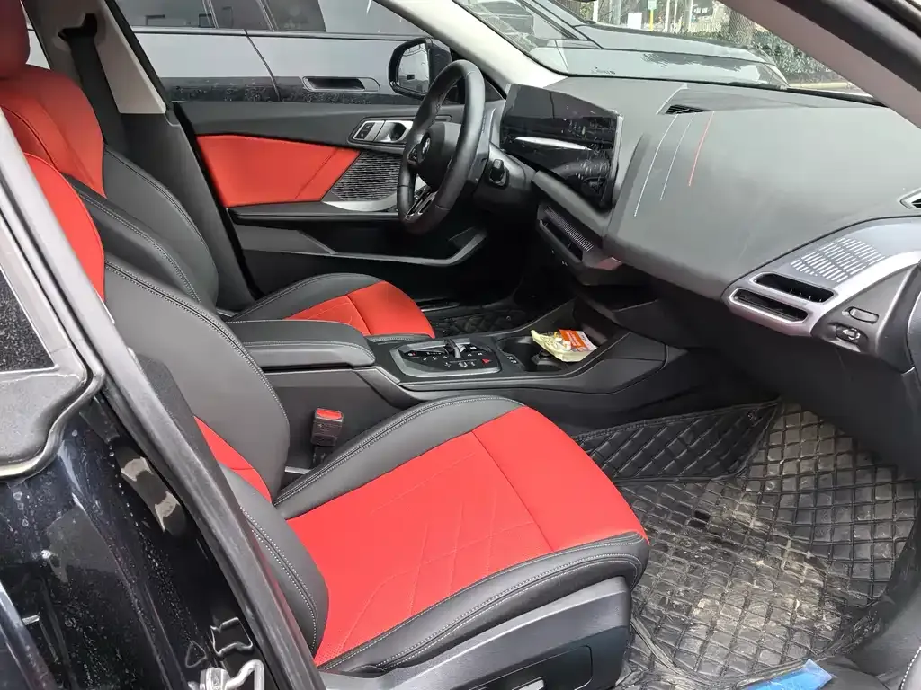 BMW 2 Series 2025 из CN, фото 6