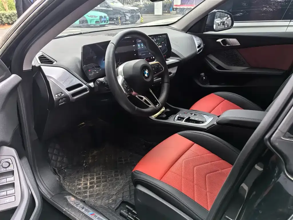 BMW 2 Series 2025 из CN, фото 8
