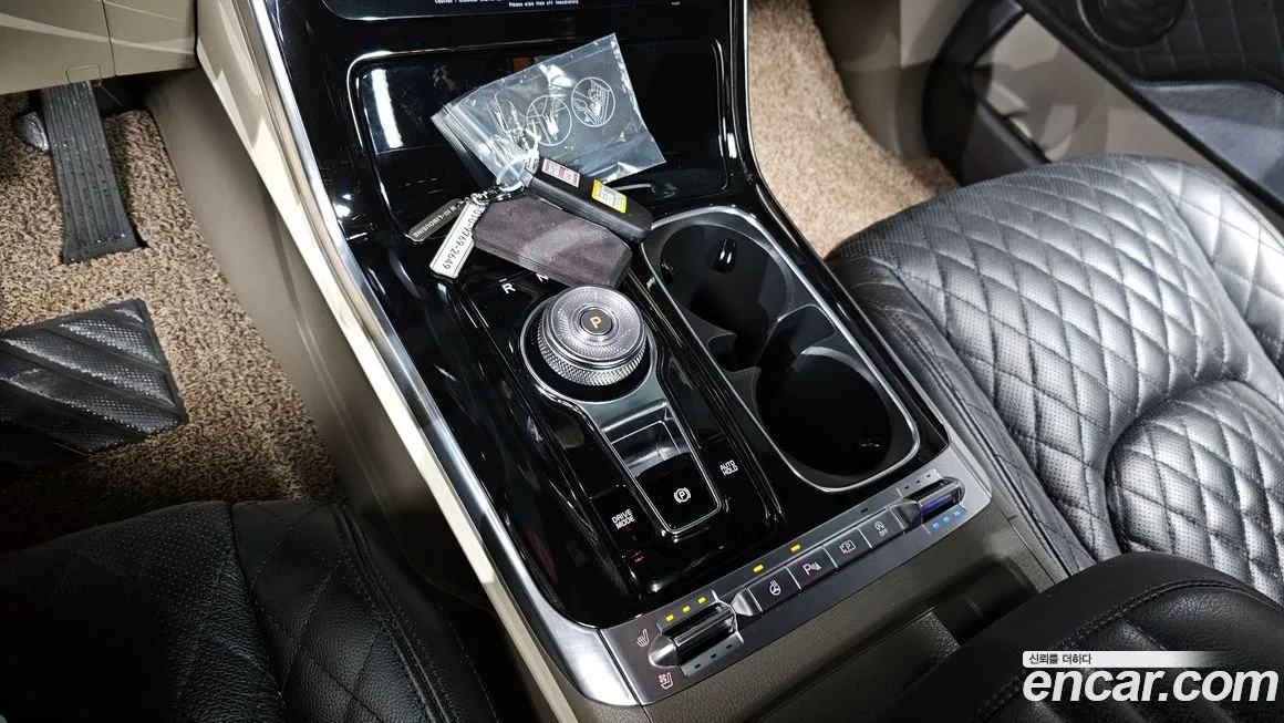 Kia Carnival — фото 10