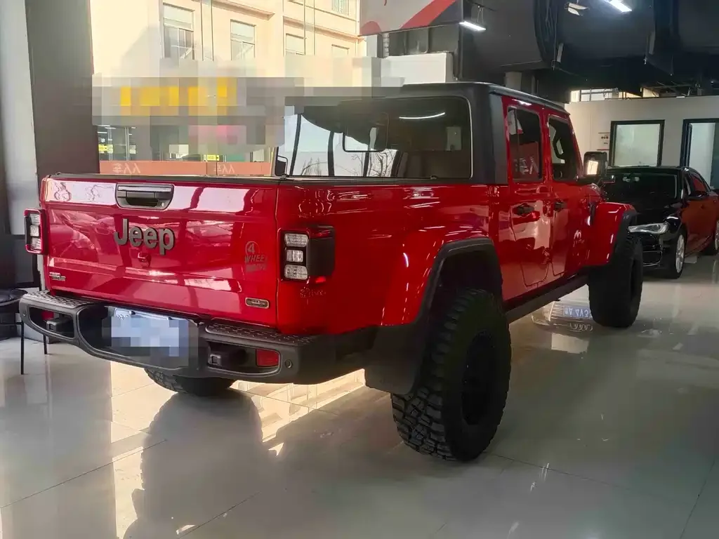Jeep Gladiator 2023 из CN, фото 8