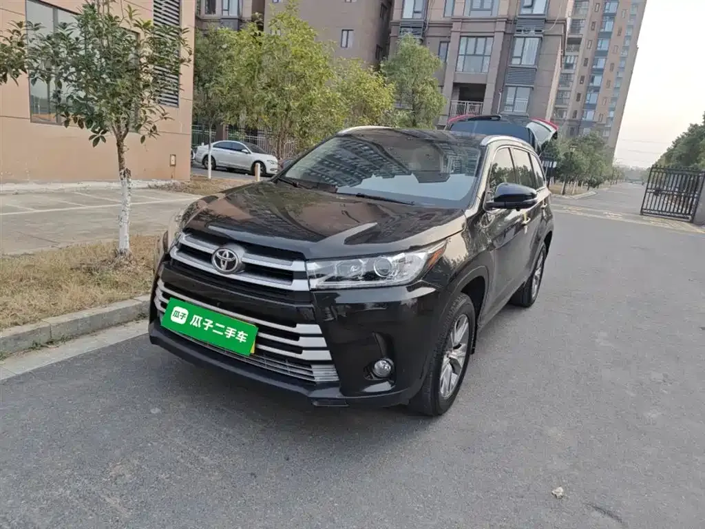 Toyota Highlander 2021 из CN, фото 3
