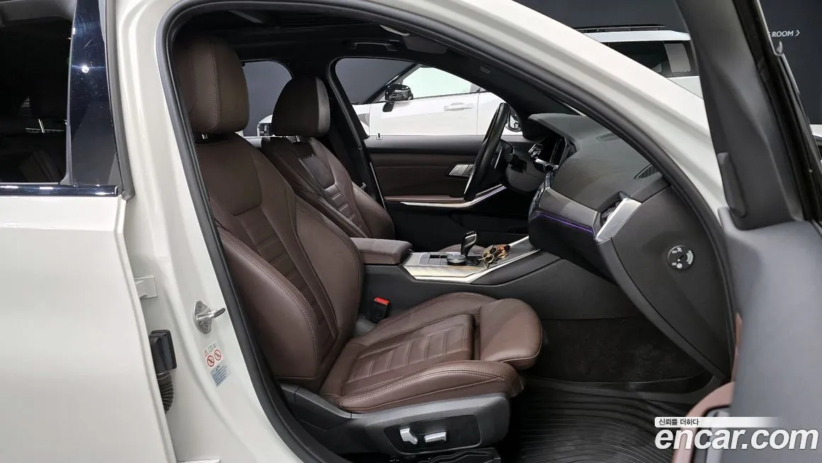 BMW 3-Series 2022 из KR, фото 8
