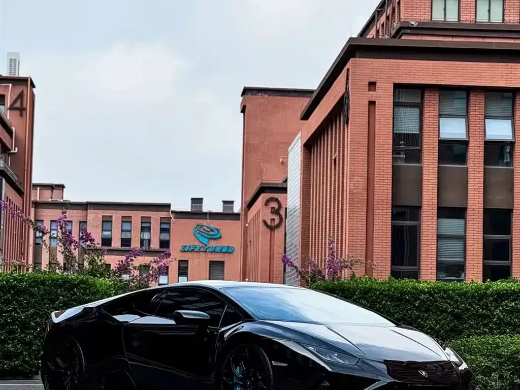 Lamborghini Huracan 2022 из CN, фото 9
