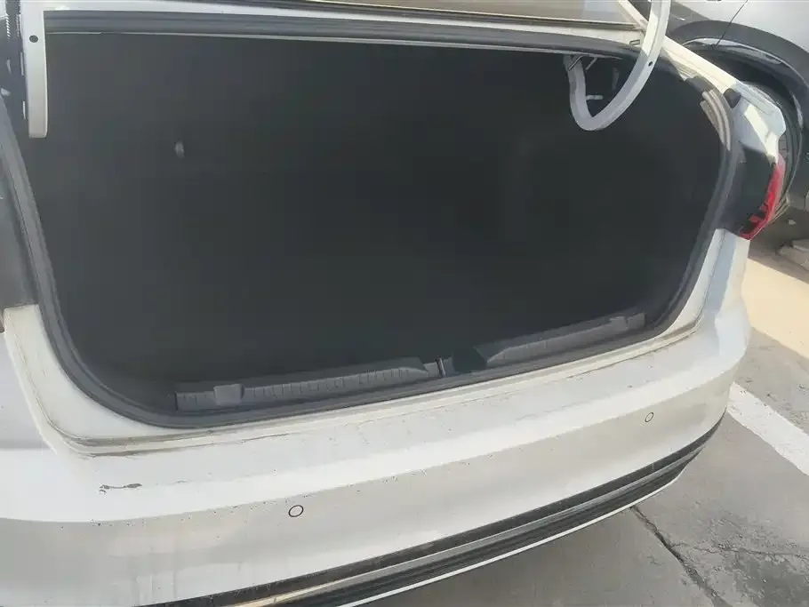 Volkswagen Bora 2024 из CN, фото 9