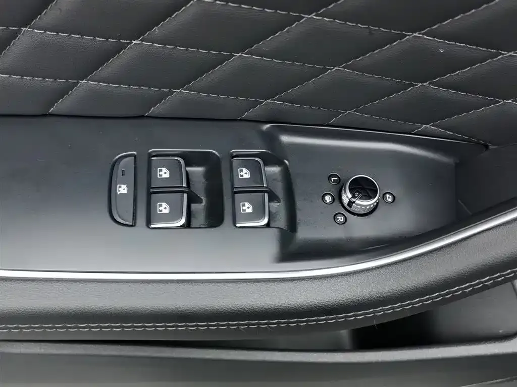 Hongqi HS5 2021 из CN, фото 5