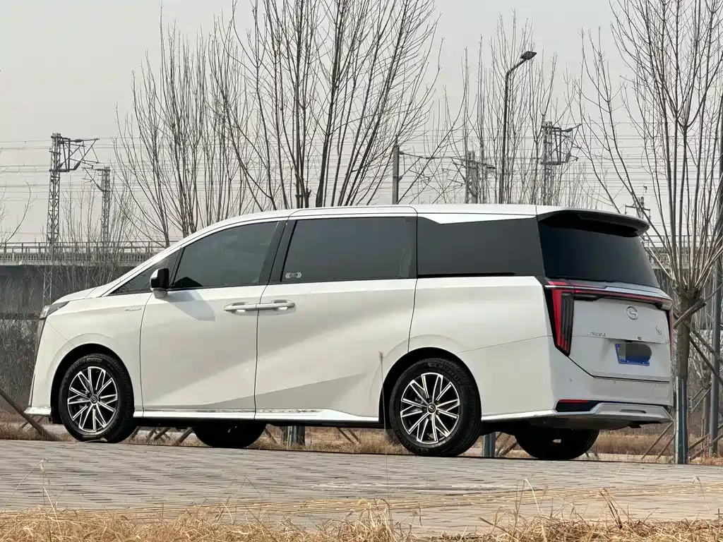 GAC Motor Trumpchi M8 — фото 5