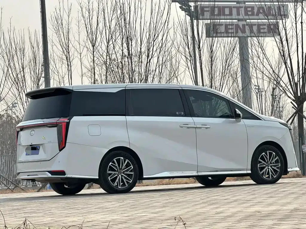 GAC Motor Trumpchi M8 — фото 6