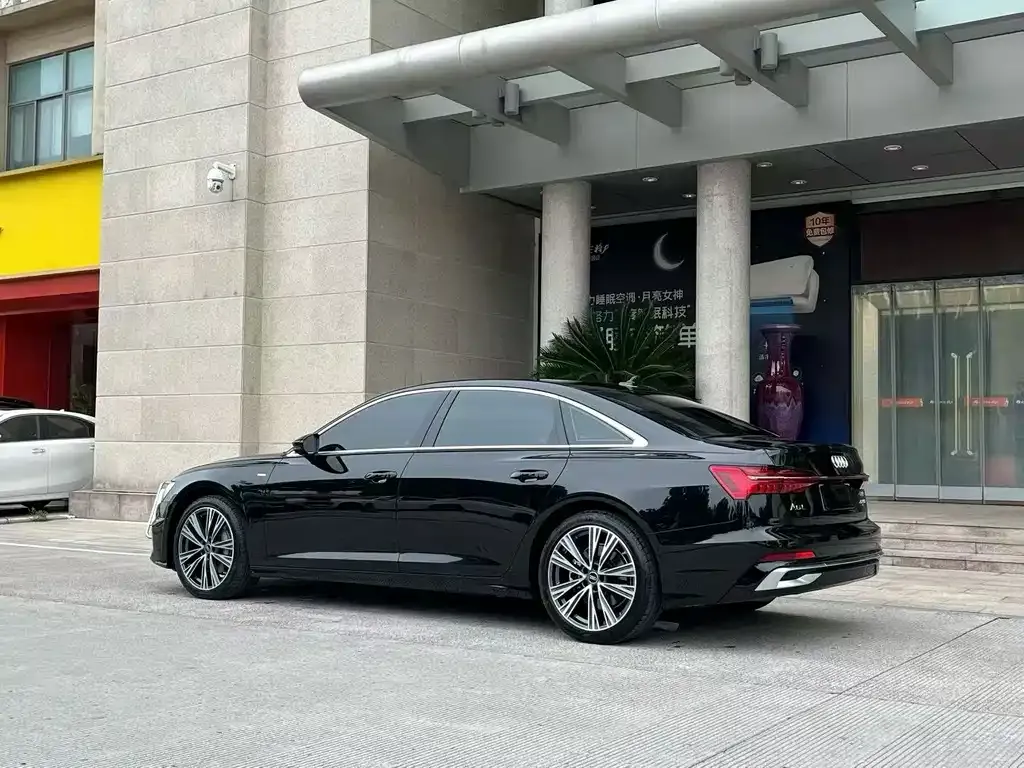 Audi A6L 2025 из CN, фото 2