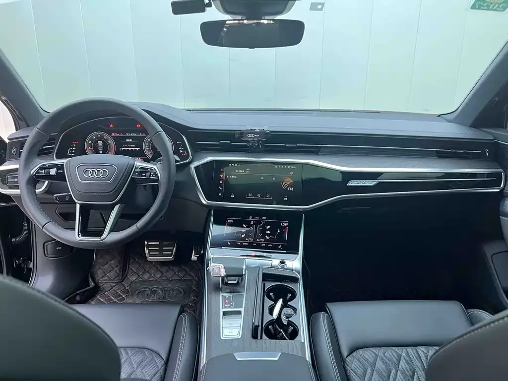 Audi A6L 2025 из CN, фото 3